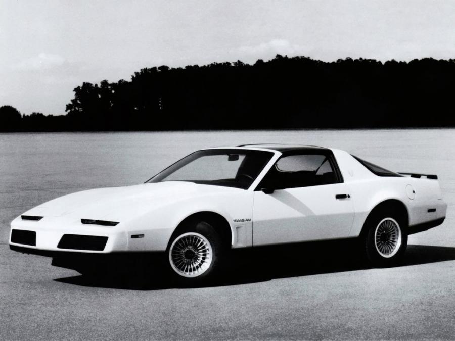 Pontiac Firebird Trans Am 1983 года  (фото 21 из 22)